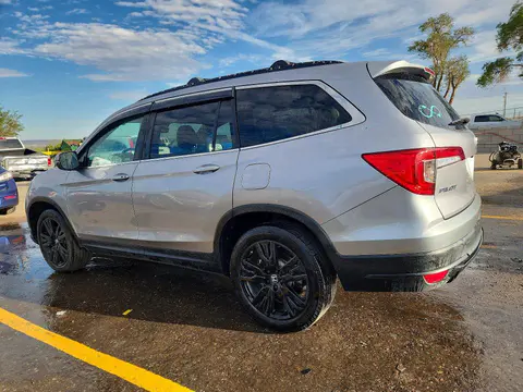 2021 Honda Pilot VIN 5FNYF6H28MB015234 фото 2