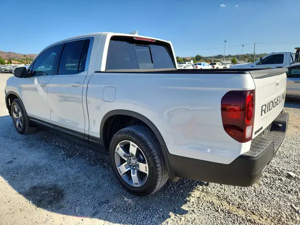 5FPYK3F54SB007384 — 2025 Honda Ridgeline, фото 2 с аукциона Copart, Передняя часть