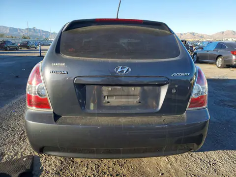 KMHCM36C19U109539 — 2009 Hyundai Accent, Задняя часть, фото до ремонта