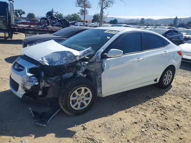 KMHCT4AE3EU613327 — 2014 Hyundai Accent, Передняя часть (Front End), фото до ремонта
