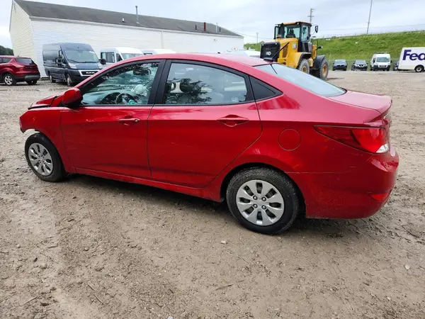 KMHCT4AE1GU122564 — 2016 Hyundai Accent, фото 2 с аукциона Copart, Передняя часть