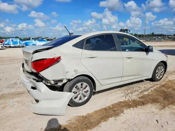 2016 HYUNDAI ACCENT VIN KMHCT4AE6GU113200 фото 3