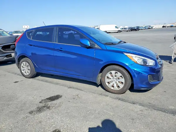KMHCT5AE7GU265654 — 2016 Hyundai Accent, фото 4 с аукциона Copart, Боковая часть