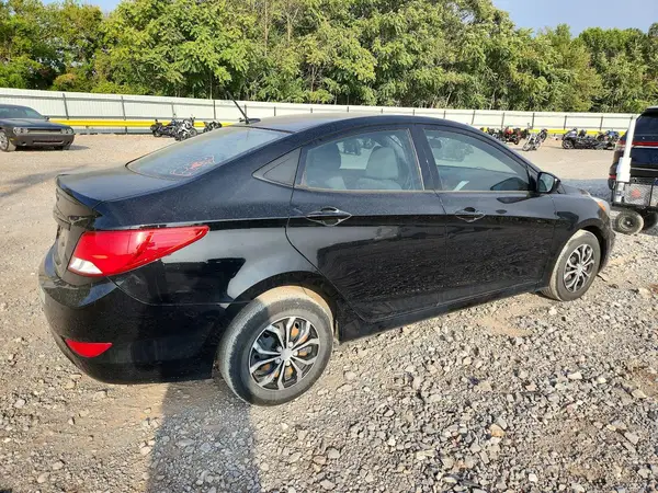 KMHCT4AE4GU977839 — 2016 Hyundai Accent, фото 3 с аукциона Copart, Передняя часть