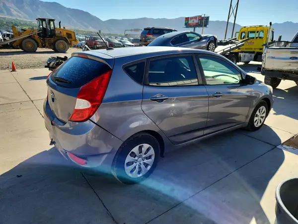 KMHCT5AE3HU310512 — 2017 Hyundai Accent, фото 3 с аукциона Copart, Задняя часть