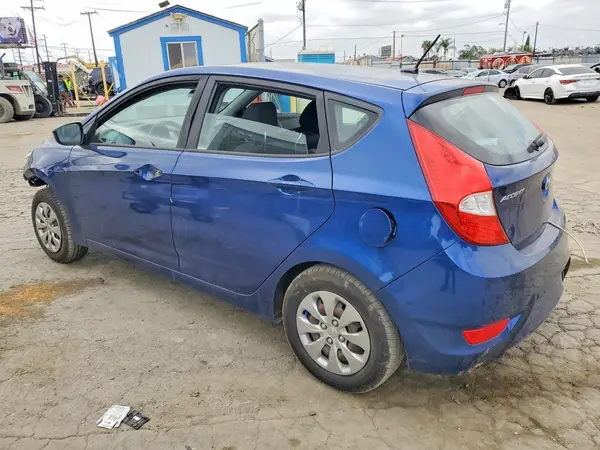 KMHCT5AE1HU343671 — 2017 Hyundai Accent, фото 2 с аукциона Copart, Разукомплектован