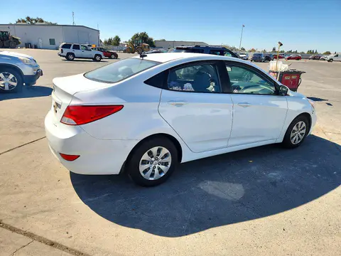 2017 Hyundai Accent VIN KMHCT4AE4HU272315 фото 3
