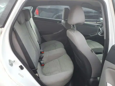KMHCT5AEXHU318185 — 2017 Hyundai Accent, фото 10 с аукциона Copart, Передняя часть