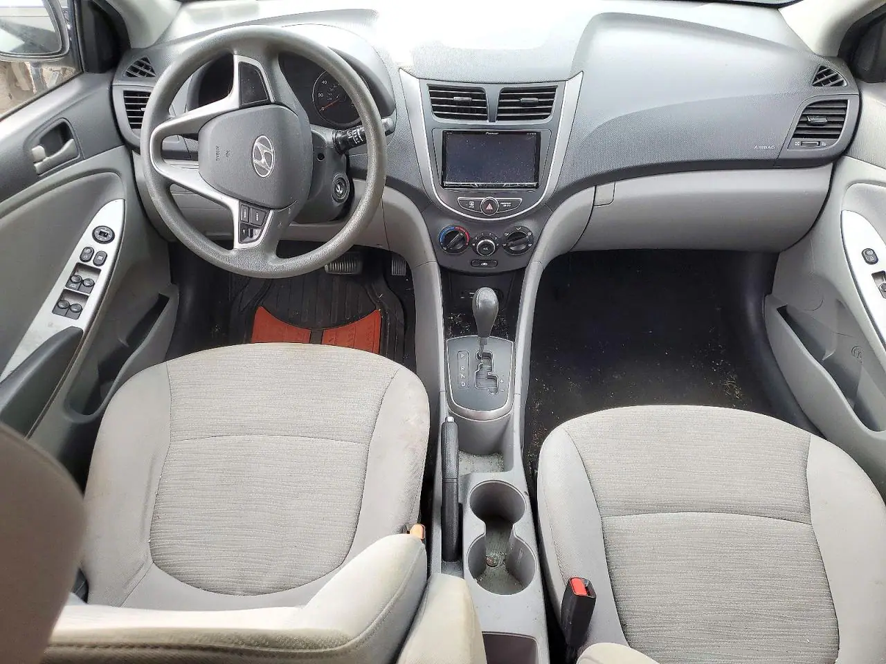 KMHCT5AEXHU318185 — 2017 Hyundai Accent, фото 8 с аукциона Copart, Передняя часть