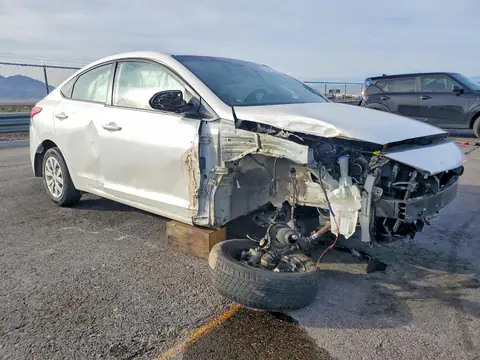 3KPC24A30JE014111 — 2018 Hyundai Accent, фото 4 с аукциона Copart 14.10.2026, Передняя часть