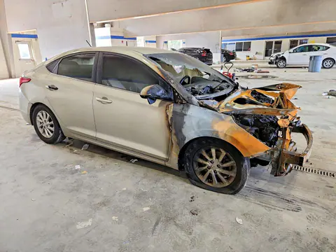 2019 HYUNDAI ACCENT VIN 3KPC24A32KE066504 фото 4