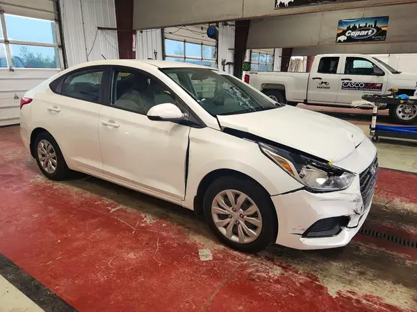 3KPC24A65NE170399 — 2022 Hyundai Accent, фото 4 с аукциона Copart, Передняя часть