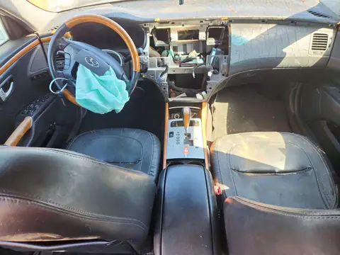 KMHFC46F38A311119 — 2008 Hyundai Azera, фото 8 с аукциона Copart, Передняя часть