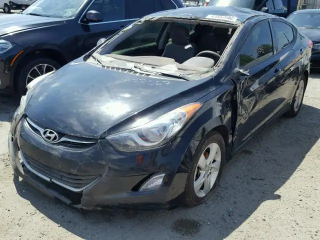 5NPDH4AE8DH437667 — 2013 Hyundai Elantra GL, фото 2 с аукциона Copart 13.08.2018, Передняя часть