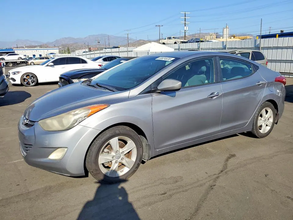 2013 HYUNDAI ELANTRA VIN KMHDH4AE5DU515890 фото 1