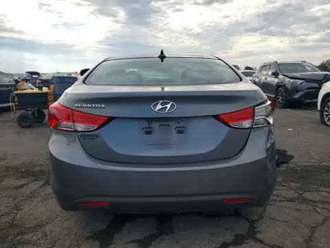 5NPDH4AE5DH418932 — 2013 Hyundai Elantra, Передняя часть, фото до ремонта