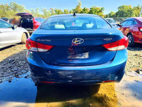 KMHDH4AEXDU016261 — 2013 Hyundai Elantra, Задняя часть, фото до ремонта