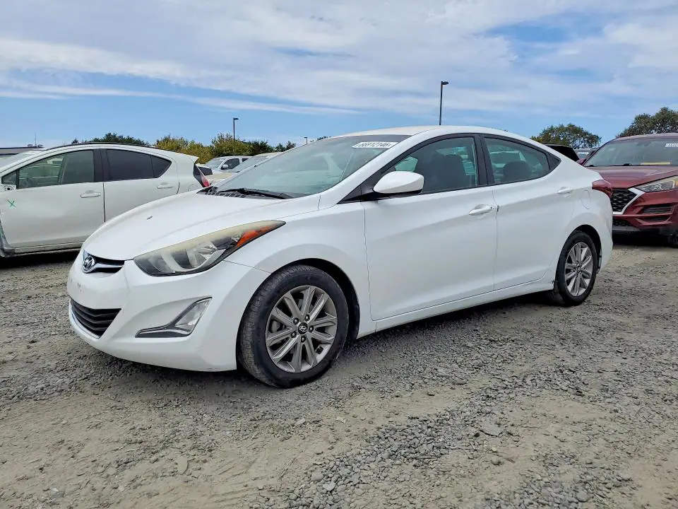 5NPDH4AE3FH630313 Hyundai Elantra 2015 — повреждение Мелкие вмятины и царапины, фото до ремонта