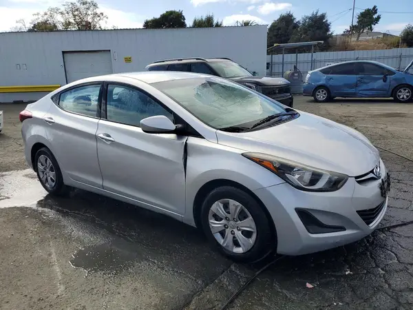 5NPDH4AE5GH768906 — 2016 Hyundai Elantra, фото 4 с аукциона Copart 29.09.2026, Вандализм