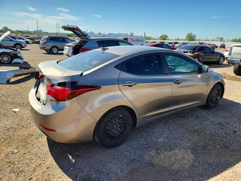 2016 Hyundai Elantra VIN 5NPDH4AE3GH696801 фото 3