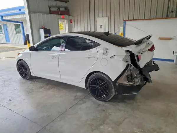 5NPDH4AE0GH749423 — 2016 Hyundai Elantra, фото 2 с аукциона Copart 30.09.2026, Задняя часть