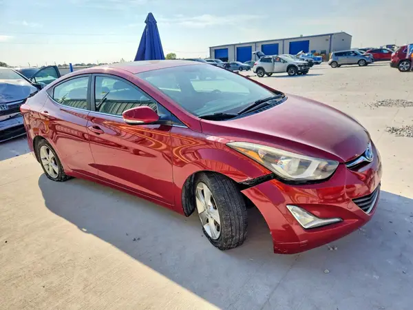 KMHDH4AE1GU601069 — 2016 Hyundai Elantra, фото 4 с аукциона Copart, Передняя часть