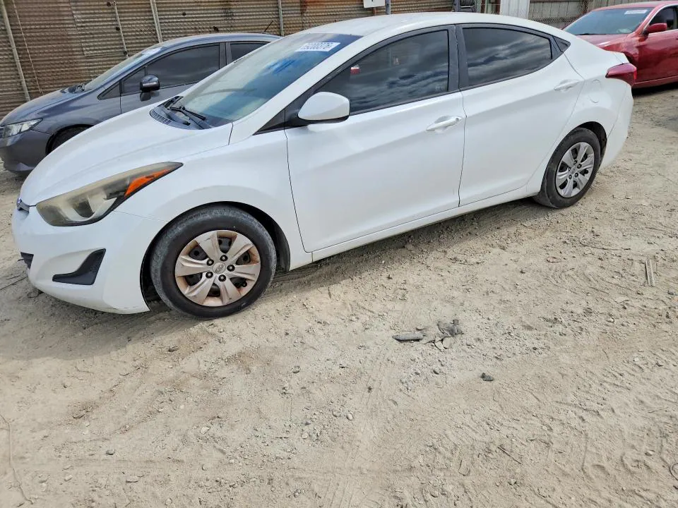 2016 Hyundai Elantra VIN 5NPDH4AE4GH695768 фото 1