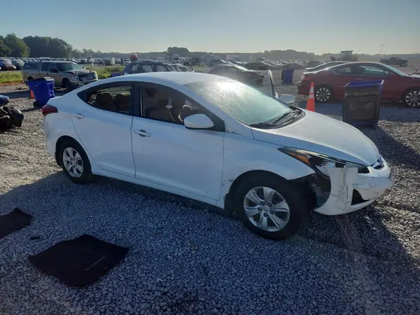 5NPDH4AE6GH711209 — 2016 Hyundai Elantra, фото 4 с аукциона Copart, Передняя часть