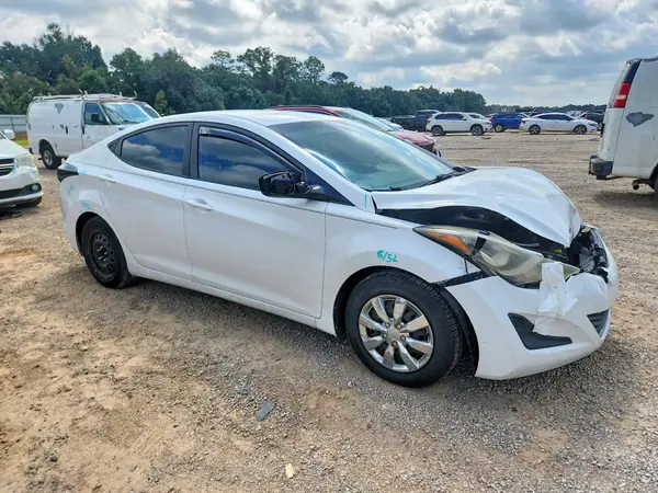5NPDH4AE9GH677699 — 2016 Hyundai Elantra, фото 4 с аукциона Copart, Передняя часть