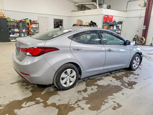 5NPDH4AE8GH717707 — 2016 Hyundai Elantra, фото 3 с аукциона Copart, Передняя часть