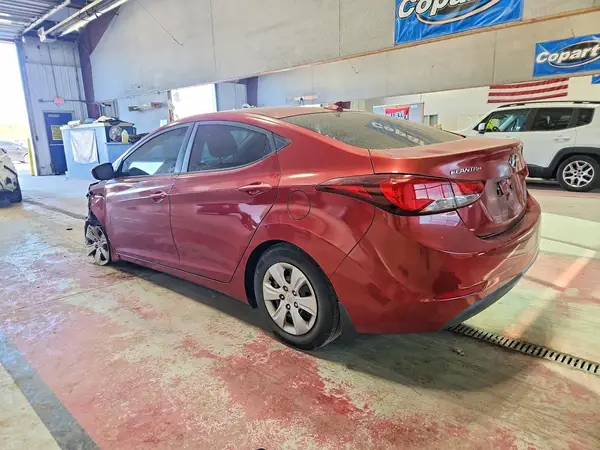 5NPDH4AEXGH797852 — 2016 Hyundai Elantra, фото 2 с аукциона Copart, Боковая часть