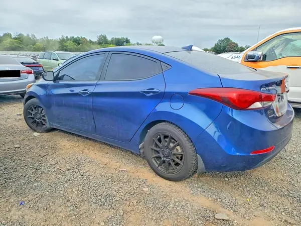 5NPDH4AE9GH717344 — 2016 Hyundai Elantra, фото 2 с аукциона Copart, Мелкие вмятины и царапины