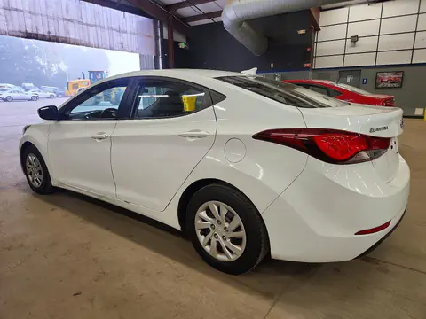 2016 Hyundai Elantra VIN 5NPDH4AEXGH677694 фото 2