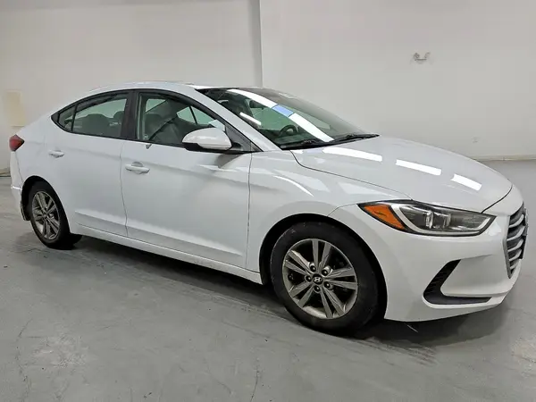 5NPD84LF3HH178971 — 2017 Hyundai Elantra, фото 4 с аукциона Copart 01.10.2026, Механические повреждения