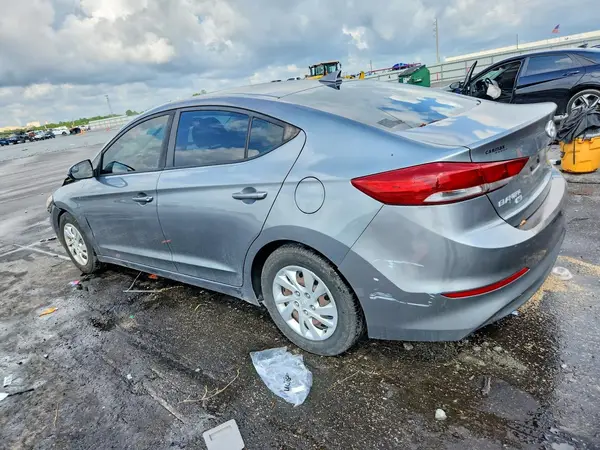 KMHD74LF8HU356961 — 2017 Hyundai Elantra, фото 2 с аукциона Copart, Передняя часть