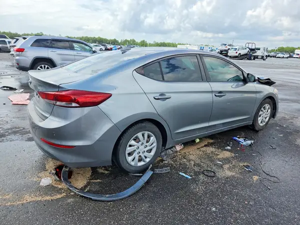 KMHD74LF8HU356961 — 2017 Hyundai Elantra, фото 3 с аукциона Copart, Передняя часть
