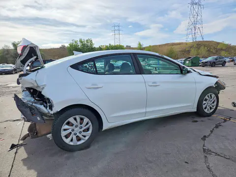 2017 HYUNDAI ELANTRA VIN 5NPD74LF6HH197792 фото 3
