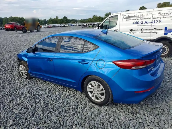 KMHD74LFXHU135345 — 2017 Hyundai Elantra, фото 2 с аукциона Copart, Передняя часть