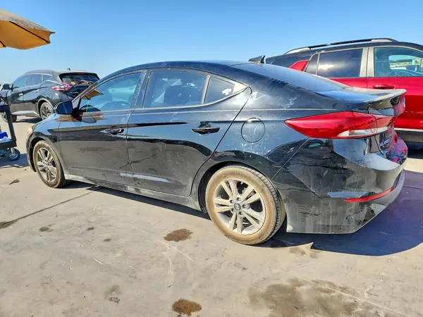 5NPD84LF6HH121910 — 2017 Hyundai Elantra, фото 2 с аукциона Copart, Передняя часть