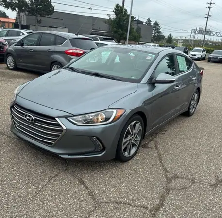 KMHD84LF4HU061935 — 2017 Hyundai Elantra, фото 2 с аукциона Copart 14.10.2026, Мелкие вмятины и царапины
