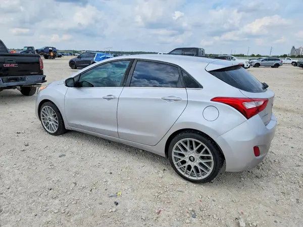 KMHD35LH8HU373326 — 2017 Hyundai Elantra, фото 2 с аукциона Copart 08.10.2026, Крыша