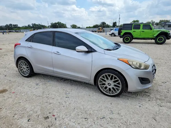 KMHD35LH8HU373326 — 2017 Hyundai Elantra, фото 4 с аукциона Copart 08.10.2026, Крыша