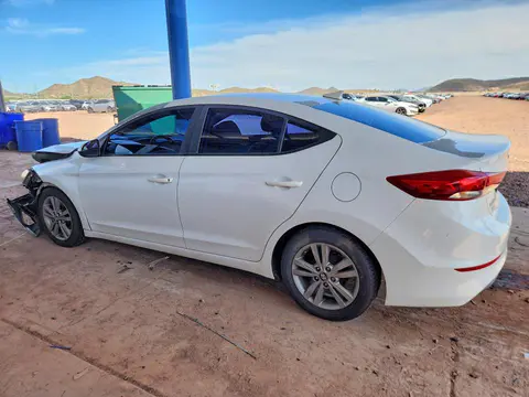 2017 Hyundai Elantra VIN 5NPD84LF8HH024904 фото 2