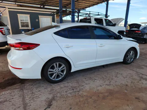 2017 Hyundai Elantra VIN 5NPD84LF8HH024904 фото 3