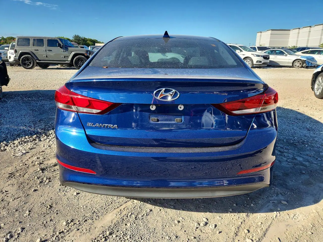 5NPD84LF2HH054013 — 2017 Hyundai Elantra, фото 6 с аукциона Copart, Передняя часть
