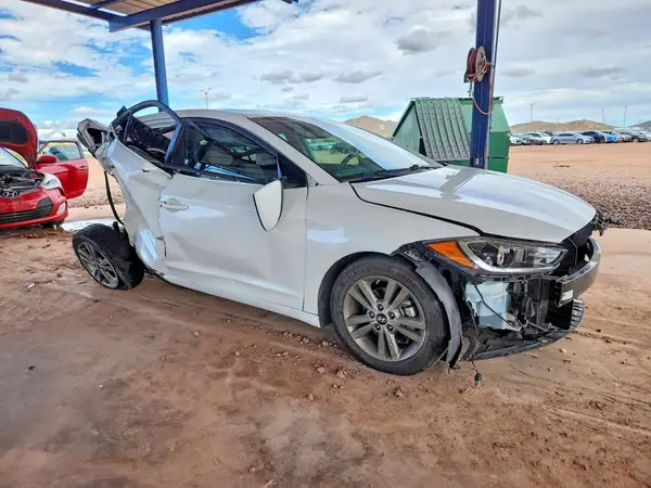 2018 HYUNDAI ELANTRA VIN 5NPD84LFXJH372368 фото 4