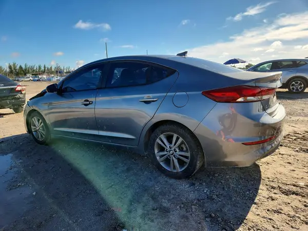 5NPD84LF8JH357299 — 2018 Hyundai Elantra, фото 2 с аукциона Copart, Передняя часть