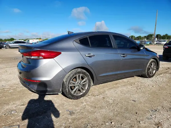 5NPD84LF8JH357299 — 2018 Hyundai Elantra, фото 3 с аукциона Copart, Передняя часть