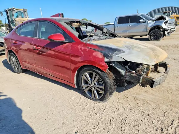 5NPD84LF1JH247629 — 2018 Hyundai Elantra, фото 4 с аукциона Copart, Пожар двигателя