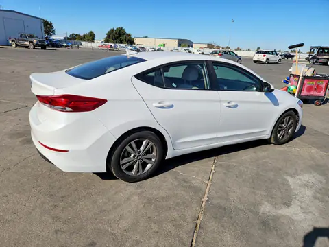 2018 Hyundai Elantra VIN 5NPD84LF0JH224665 фото 3